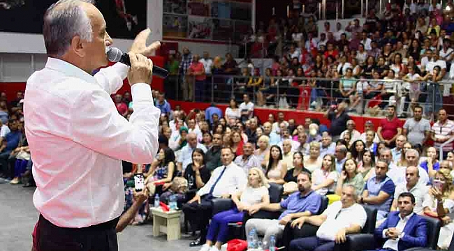 Bayraklı’da coşkulu bayramlaşma töreni