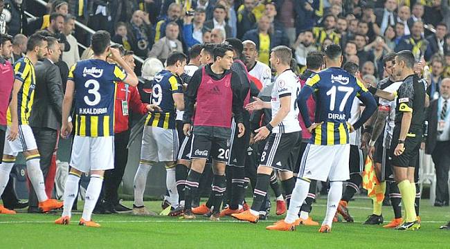 Fenerbahçe'ye 3 maç seyircisiz oynama cezası!