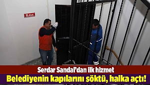 Bayraklı Belediye Başkanı Serdar Sandal, Belediyenin kapılarını söktü, halka açtı!