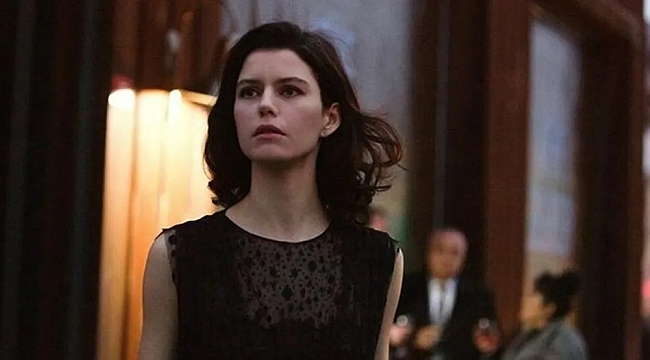 Beren Saat'in 20'li yaşlar paylaşımına beğeni yağdı!