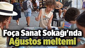 Foça Sanat Sokağı'nda Ağustos meltemi