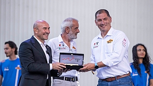 Soyer TransAnatolia Rally Raid ödül törenine katıldı