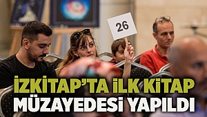 İZKİTAP’ta ilk kitap müzayedesi yapıldı