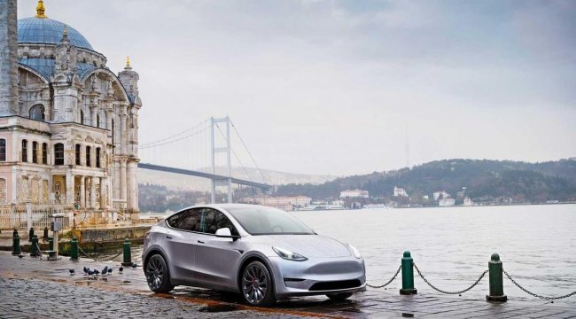 Tesla Türkiye’deki şarj ve servis ağını büyütecek