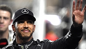 Formula 1'de flaş bir transfer: Lewis Hamilton, Ferrari ile anlaştı