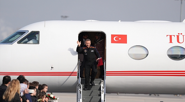 İlk Türk astronot Alper Gezeravcı Türkiye'de