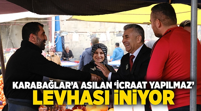 Karabağlar’a asılan ‘İcraat Yapılmaz’ levhası iniyor 