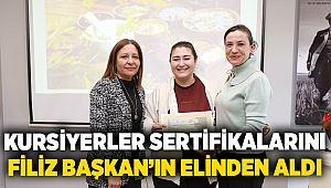 Kursiyerler Sertifikalarını Filiz Başkan’ın Elinden Aldı