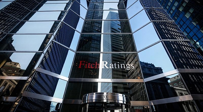 Fitch, Türkiye'nin kredi notunu yükseltti