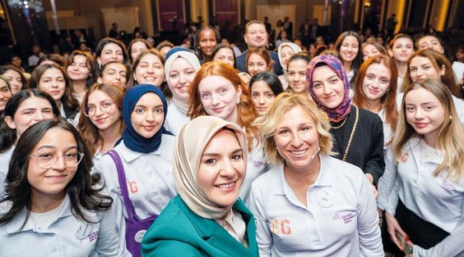 ‘Kız kardeşlik ağının temellerini attık’