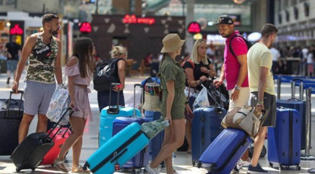 5 ayda 18 milyon turist Türkiye'ye geldi