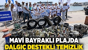 Mavi bayraklı plajda dalgıç destekli temizlik