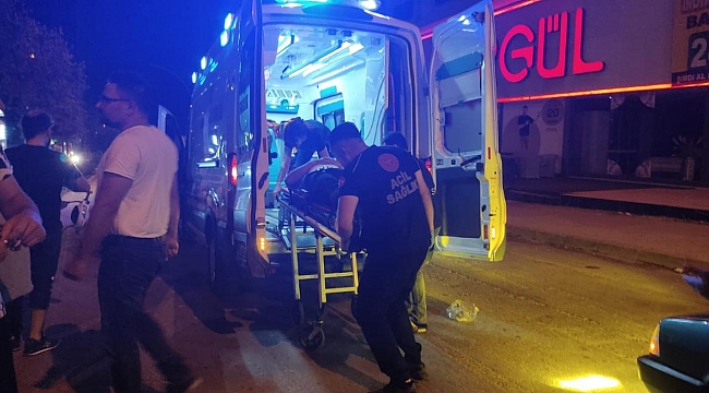 Mersin'de hafif ticari araçla çarpışan motosikletin sürücüsü yaralandı