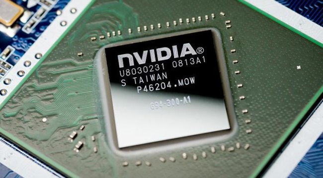 Nvidia bir kez daha tarihe geçti... 430 milyar dolarlık rekor düşüşün ardından hisseler toparlanıyor