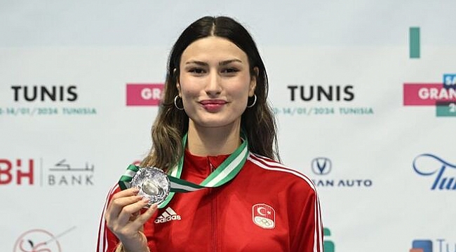 Nisanur Erbil: Türkiye'nin ilk kadın olimpik kılıççısı