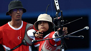 Mete Gazoz ve Elif Berra Gökkır, Japonya'ya yenik düştü