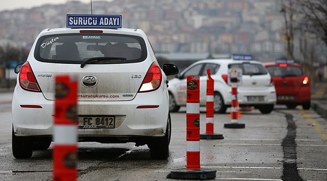 Motorlu taşıtlarda sınav sistemi değişiyor: Ders sayısı artacak