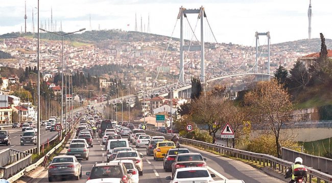 Otoyol ve köprü ücretlerine düzenleme... Kaçak geçişe şartlı indirim