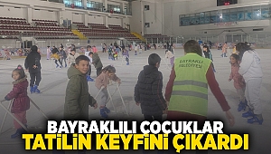 Bayraklılı çocuklar tatilin keyfini çıkardı.