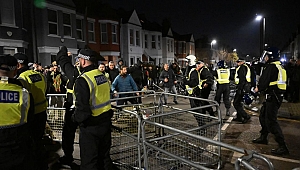 Londra'da terör örgütü PKK yandaşları polisle çatıştı