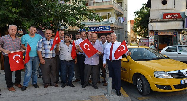 Büyükşehir’den ay-yıldız harekatı