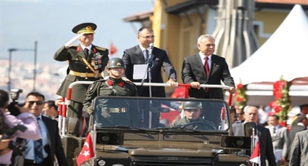 İzmir'de coşkulu kutlama