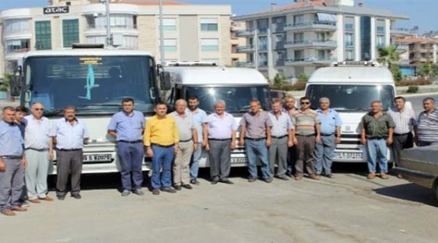 İzmir'de Servis Sürücülerinden 's Plaka' Tepkisi