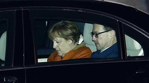 Merkel'den Türkiye'ye Kritik Ziyaret